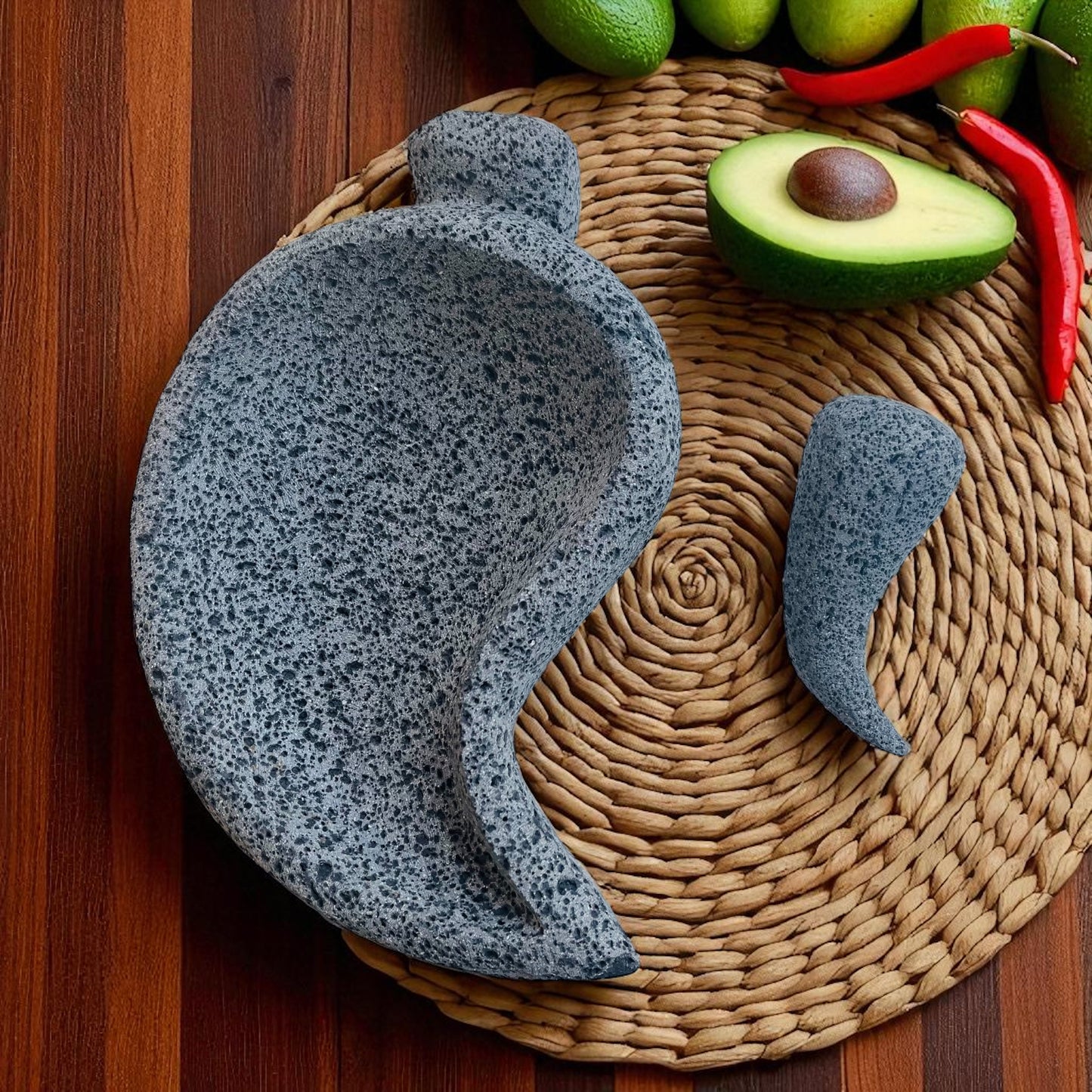 Molcajete de Piedra Volcánica con Forma de Chile – 500 ml.