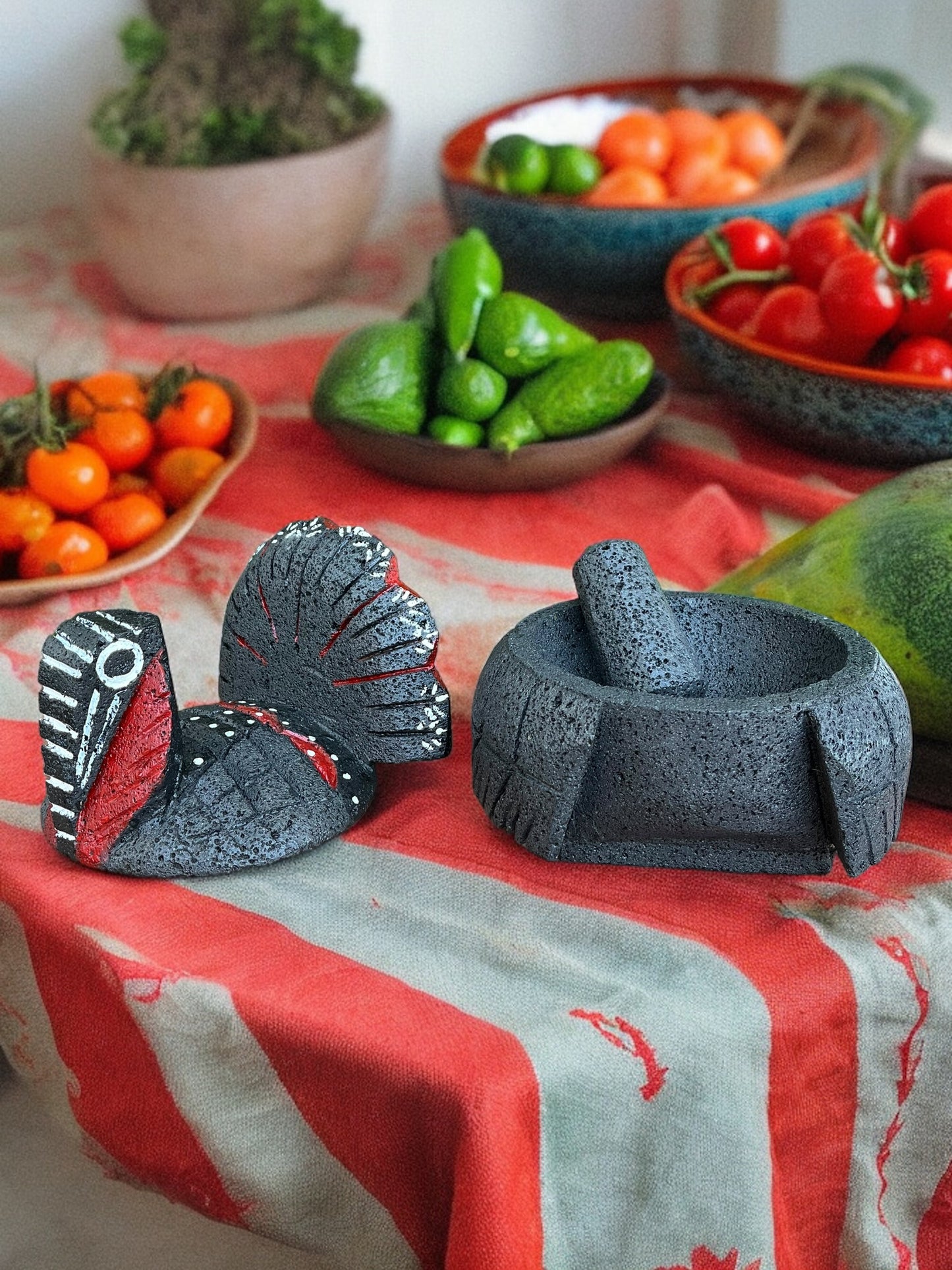 Molcajete con diseño de Pavo
