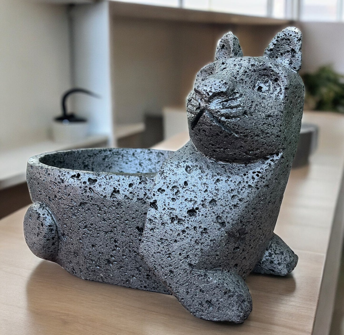 Molcajete de Gato - Hecho de piedra volcánica