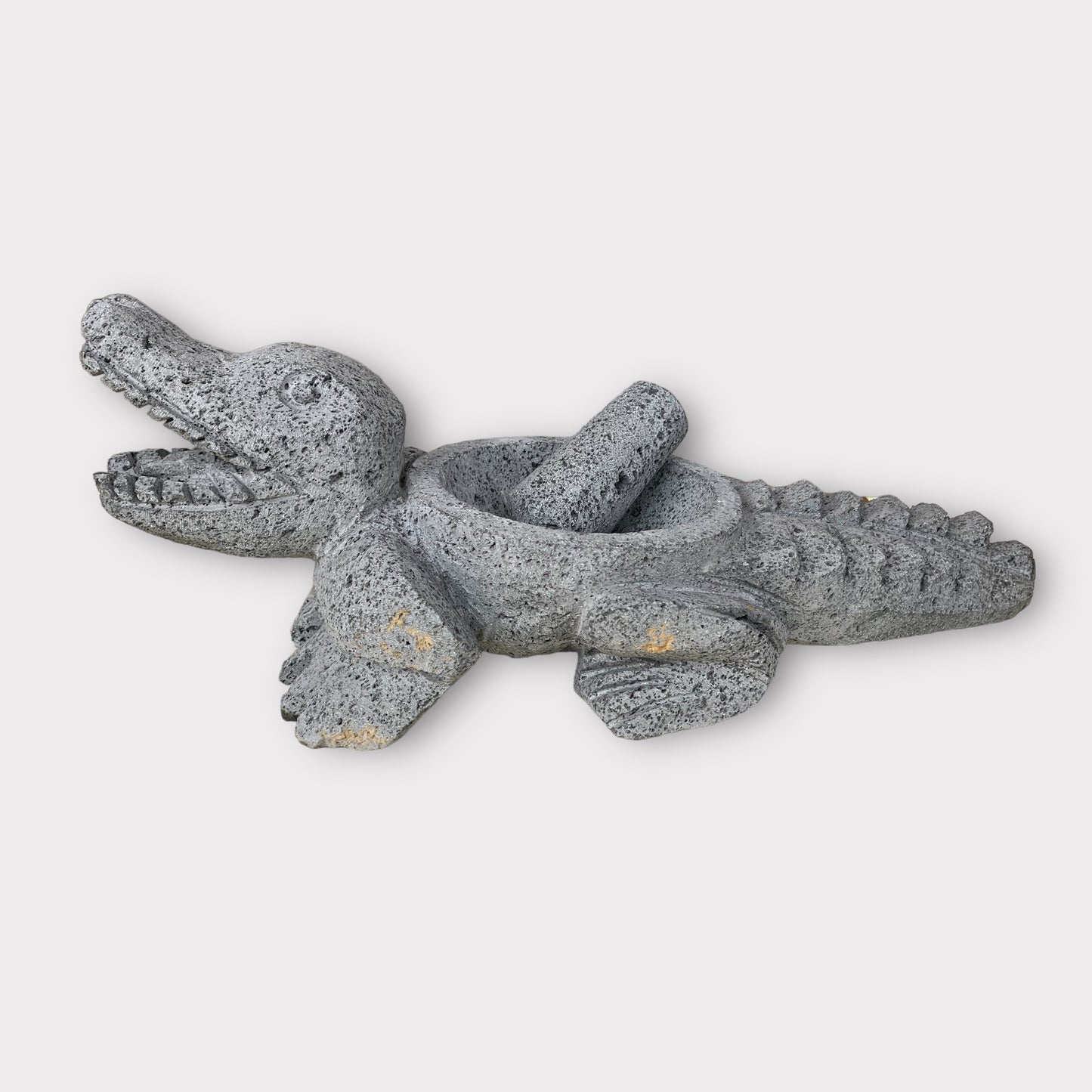 Molcajete con diseño de Cocodrilo
