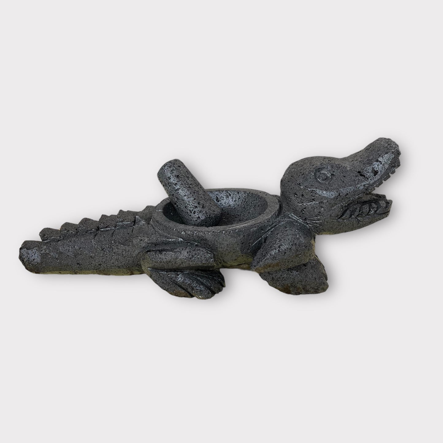Molcajete con diseño de Cocodrilo