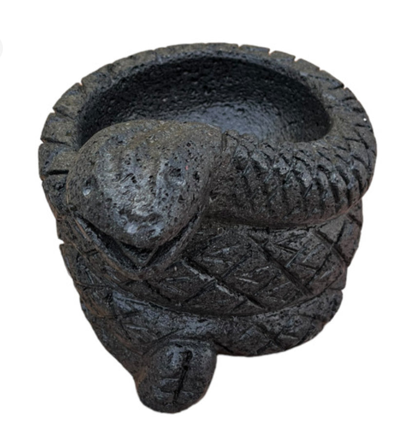 Molcajete con diseño de Víbora de Cascabel 🐍