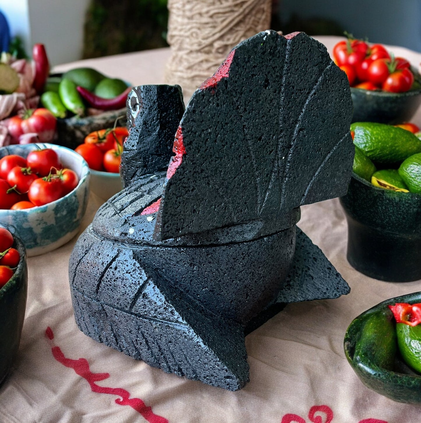 Molcajete con diseño de Pavo