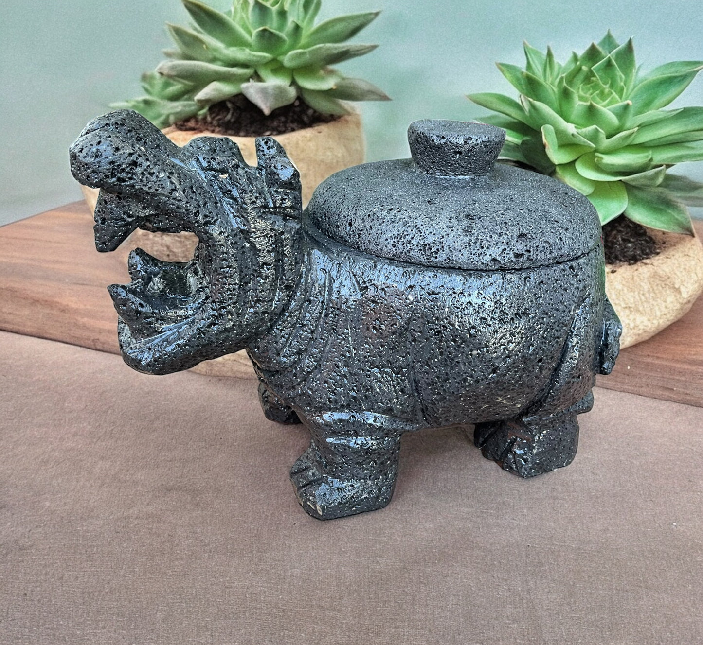 Molcajete con diseño de Hipopótamo