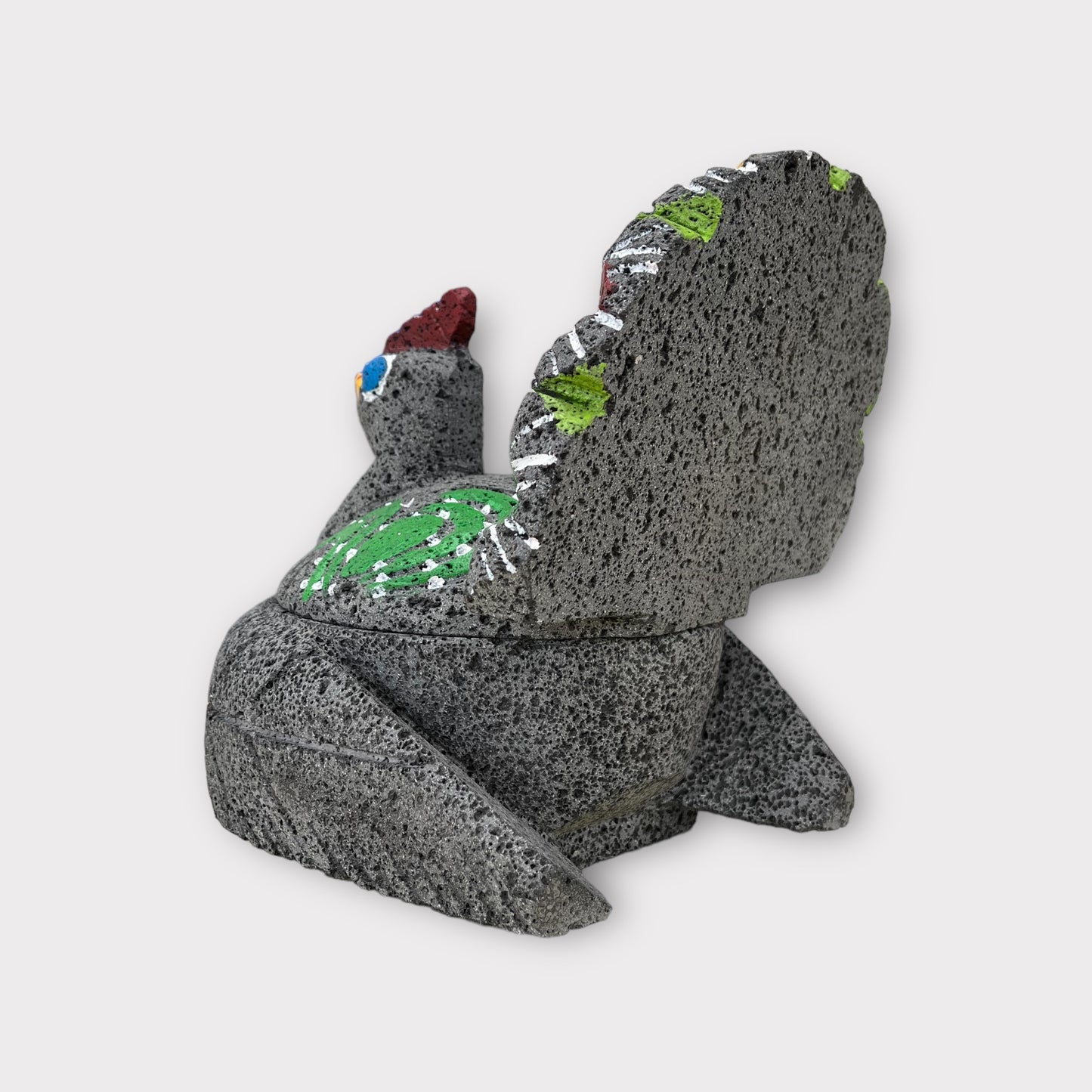 Molcajete con diseño de Pavo Real