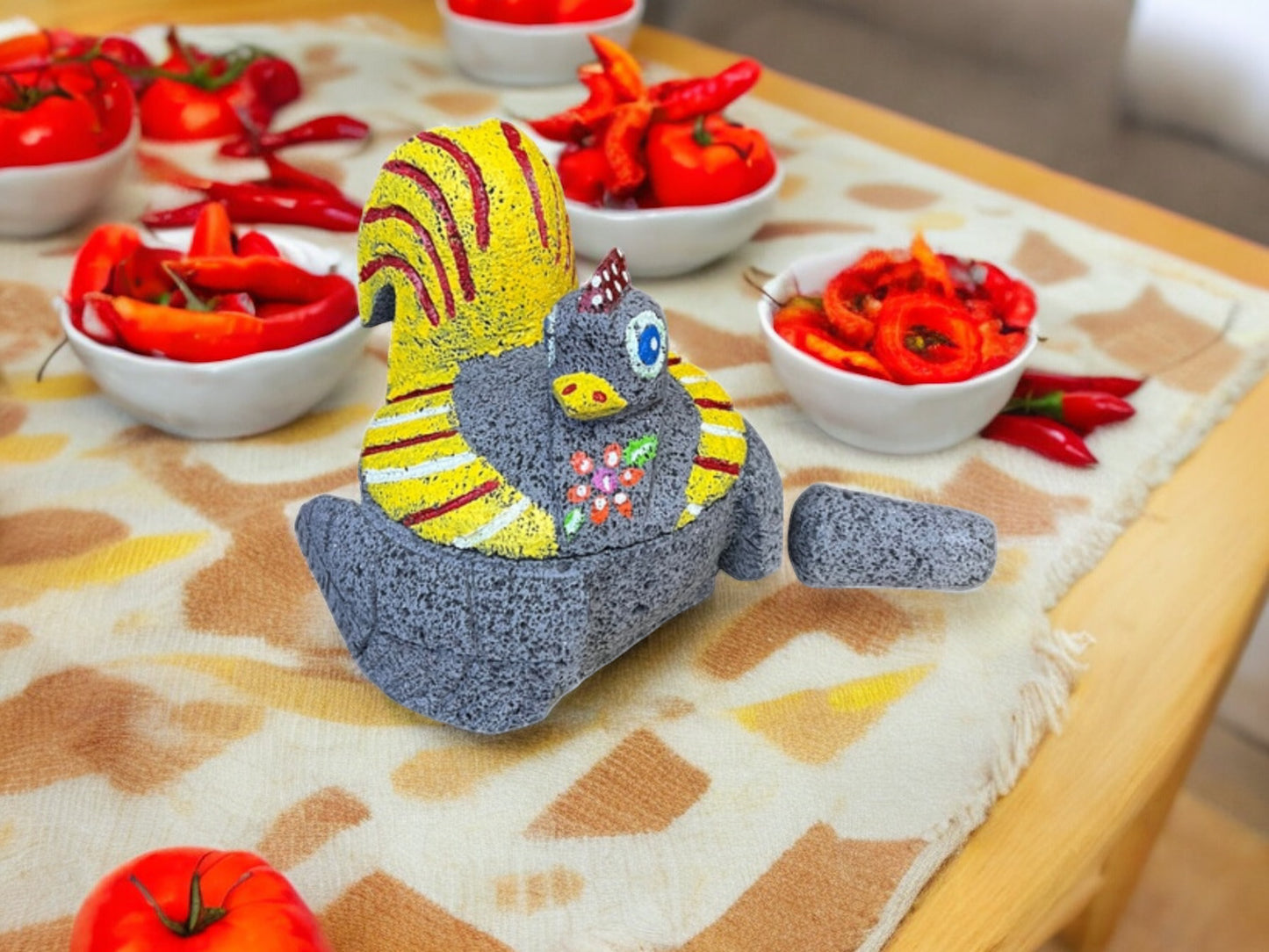 Molcajete con diseño de Gallina