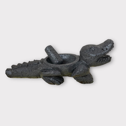 Molcajete con diseño de Cocodrilo