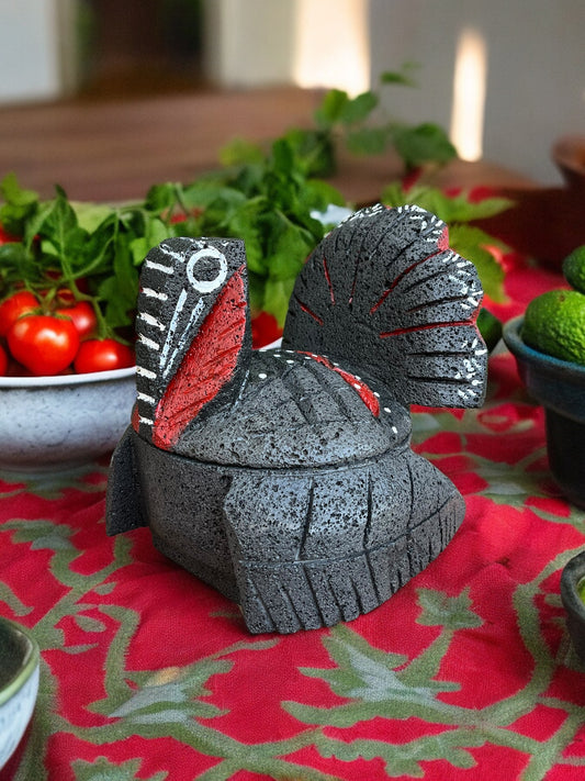 Molcajete con diseño de Pavo