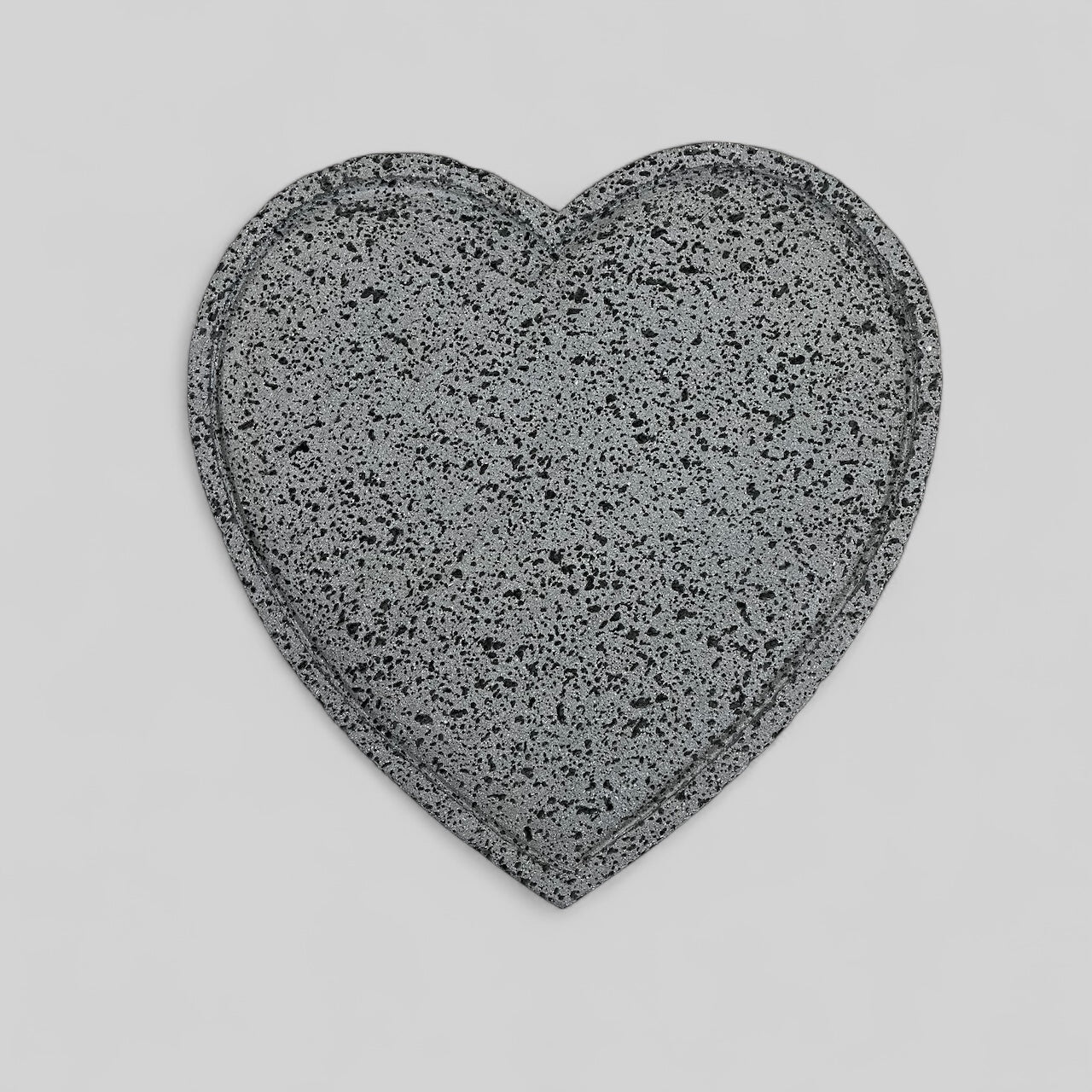 Comal de piedra volcánica con diseño  de Corazón